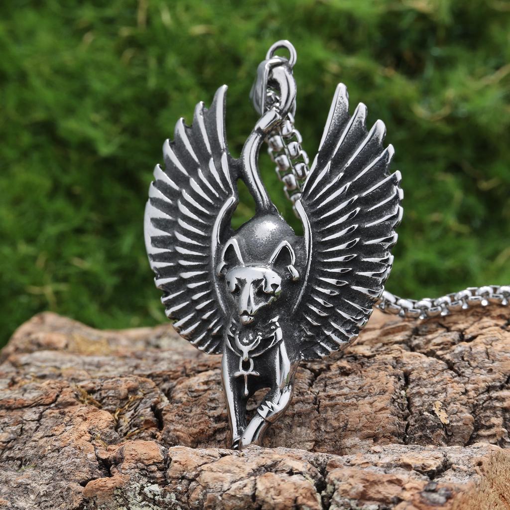 Europa und die Vereinigten Staaten heiß verkaufend antiker ägyptischer geflügelter bester Katzen Gott Titanstahl Anhänger alte Handwerkskunst Retro-Stil Halskettenanhänger