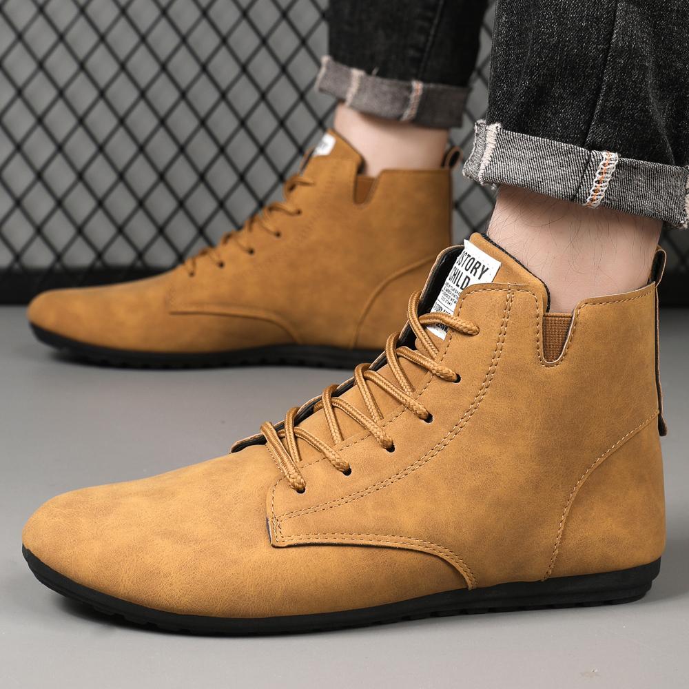 Fashion Men High Top Suede Casual Shoes with Brown Leather Lace Up Ankle Boots Cushioned Insoles Anti Slip Black Sole Retro Style Boots