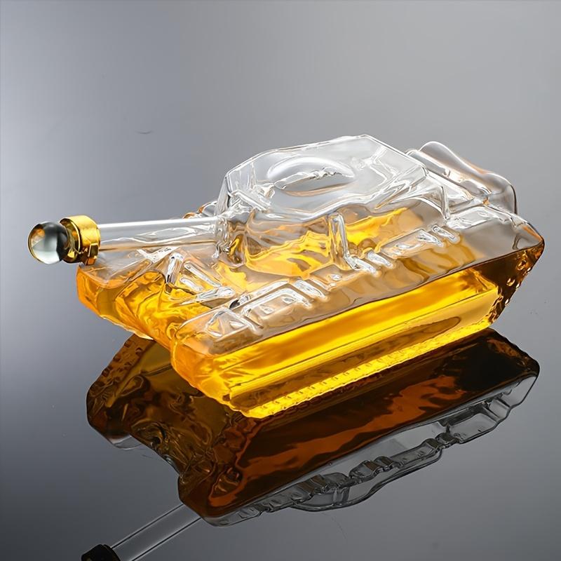 1 33.81 ounce can shaped glass whiskey decanter, crystal clear glass with a gold stopper, suitable for whiskey and vodka, perfect for men's gifts