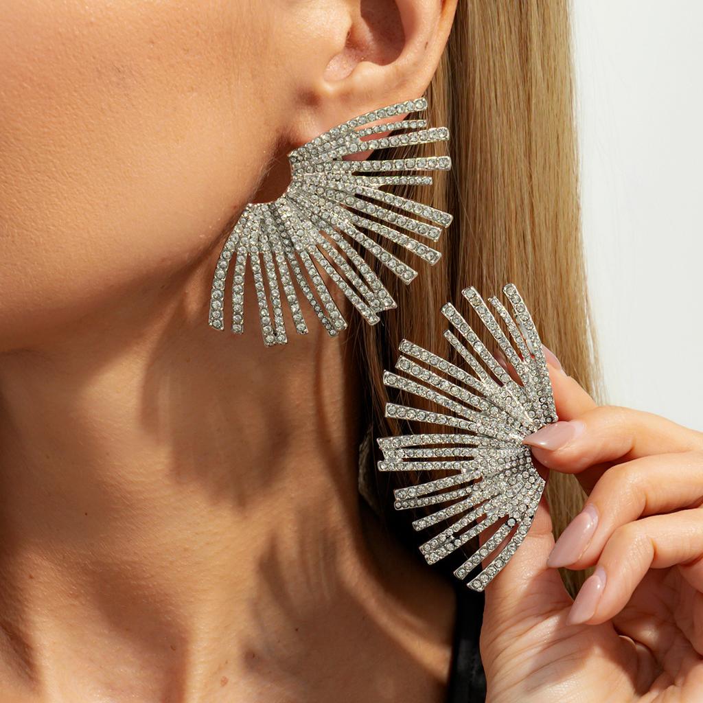 Light Luxury Diamond-Set Geometric Fan-Shaped Stud Earrings Female, Design Sense Black Diamond Moon Leaf Long Earrings