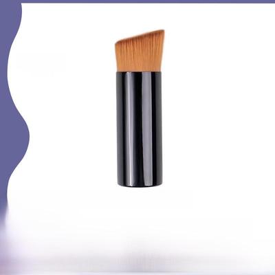 Brocha compacta biselada para base y contorno de maquillaje