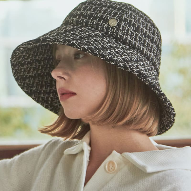 

Charmy Flory black-bucket black