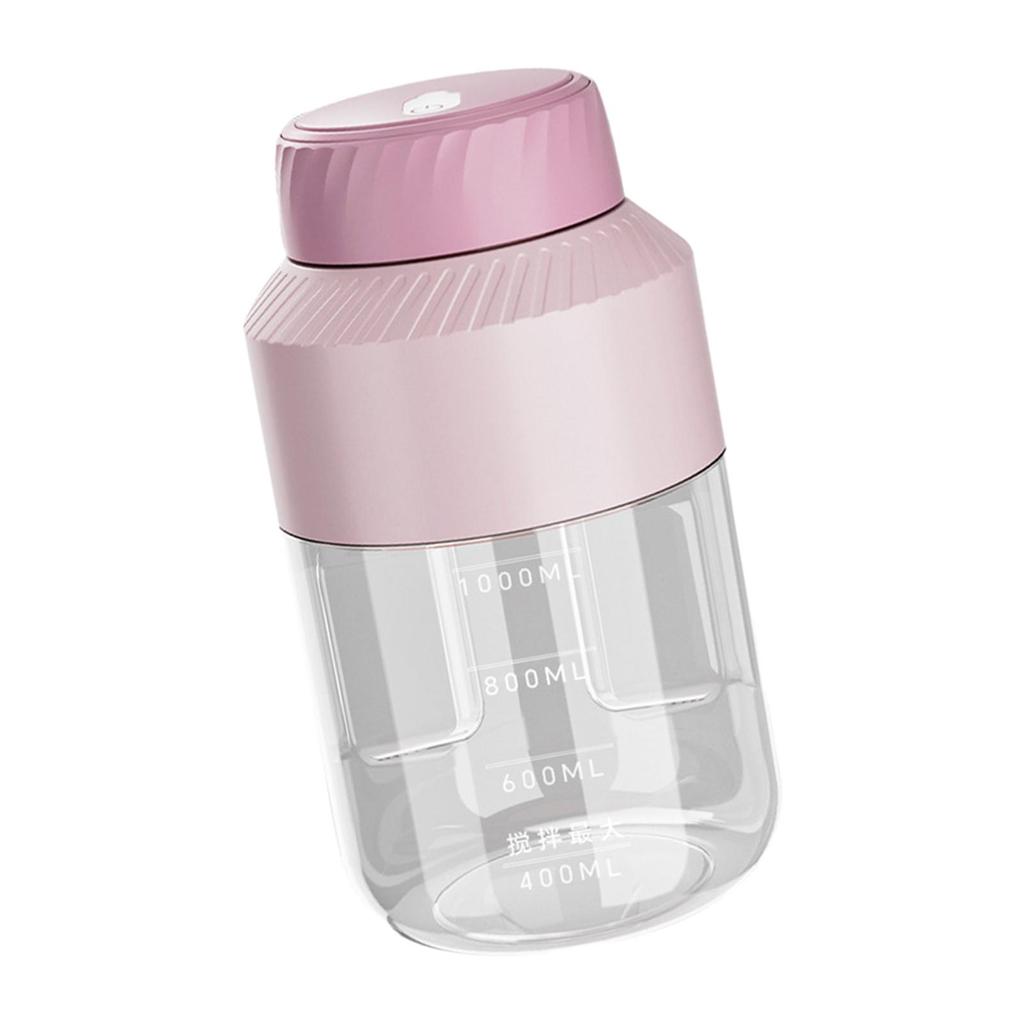 Compact Rechargeable Blender for Living