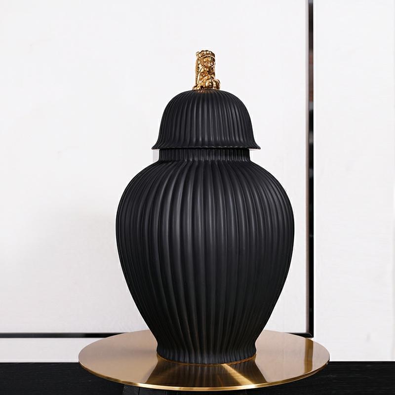 Chinese Ceramic Storage Jar Decoration Vase Household Sealed Jar Modern Living Room Decoration Creative Lion Cover Ginger Jar