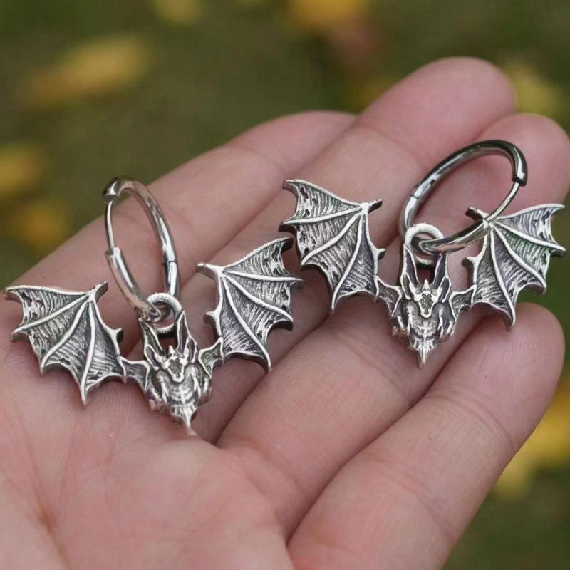 Vintage Bat Wings Dangle Earrings for Women Punk Rock Style for Halloween or Gothic Party Accessory
