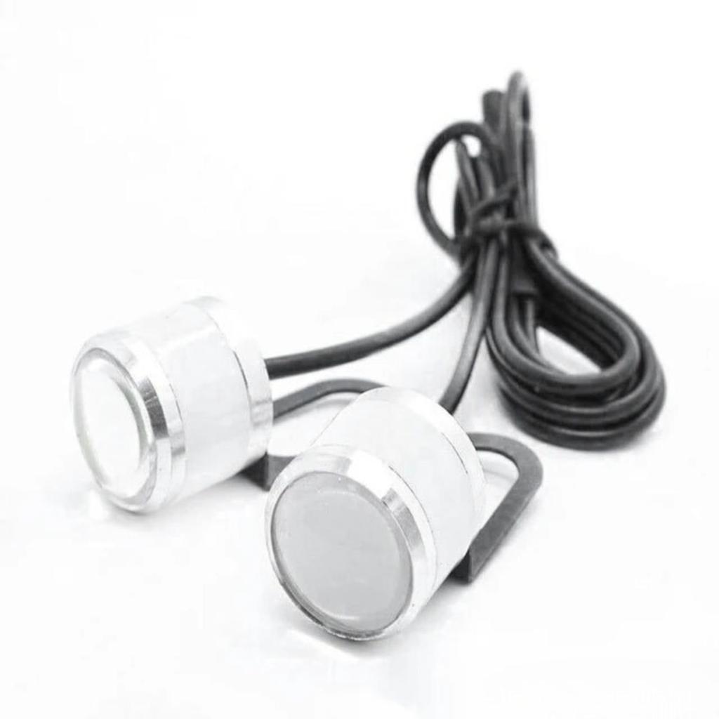 Calm Wish Strobe Light LED Spot Compact Flash Blinking Motorcycle Car Stay Runaway Lamp White 2 Pieces Set Universal