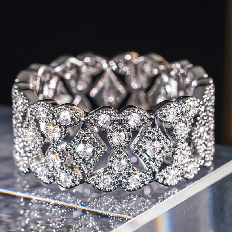 Huitan Delicate Hollow-out Pattern Cubic Zirconia Rings Charming Wide Modern Graceful Accessories Chic Wedding Party Jewelry