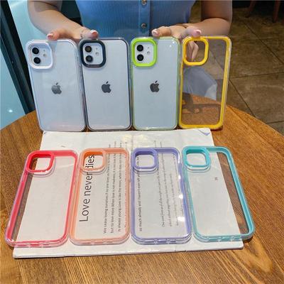 Funda protectora de silicona transparente tres en uno para iPhone 14/13 Pro Max, material suave evita caídas.