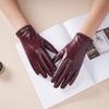 Top Layer Sheepskin Fashionable Short Leather Gloves For Women With Thickened Velvet