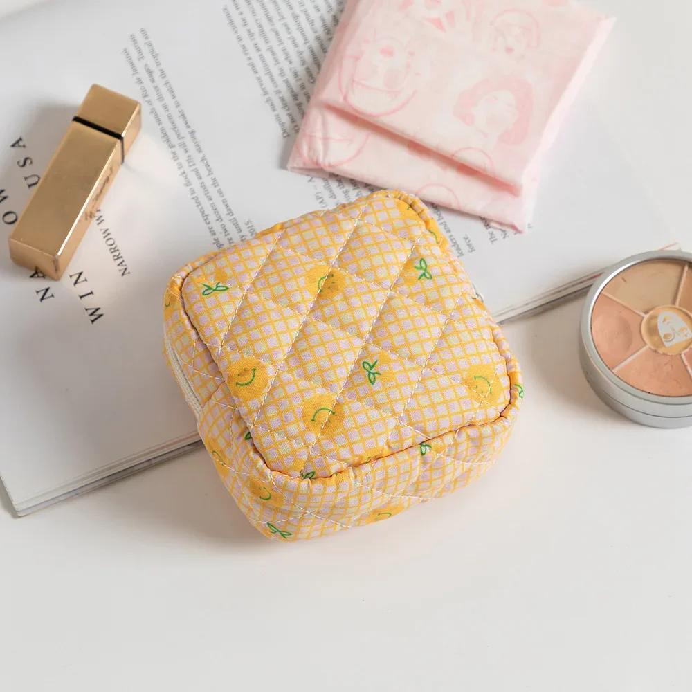 Trendy Korean Makeup Bag for Women Small Cosmetics Organizer Cartoon Cute Coin Purse Fabric Key Lipstick Bag Sanitary Pad Pouch