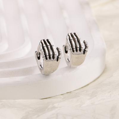 Vintage Palm Ear Buckles Hip Hop Street Style Gothic Skeleton Earrings Cross-Border Halloween Skeleton Hand Earrings