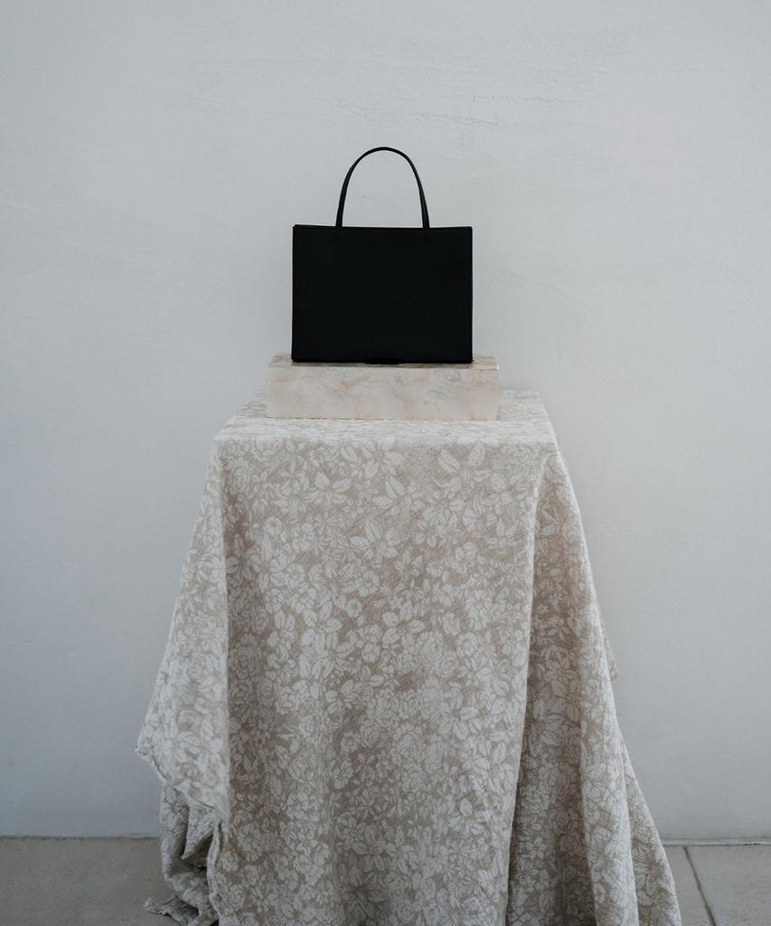 Blankroom Her Nuke Bag_Black