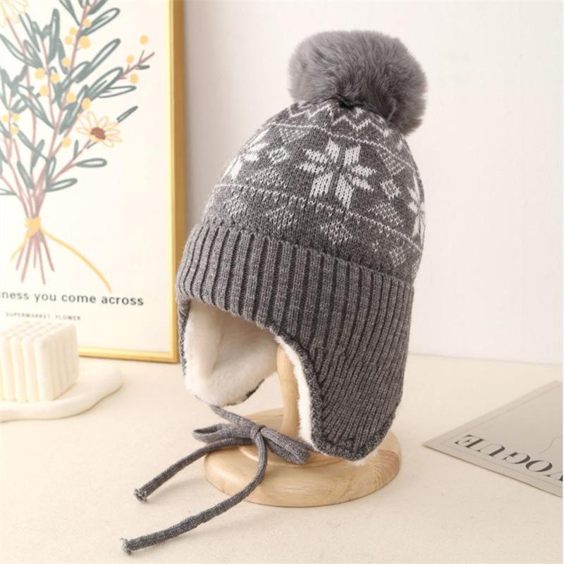 New Women's Autumn and Winter Face Small Fleece Jacquard Wool Hat Outdoor Travel Cold Warm Hat Big Head Circumference Knitted Hat
