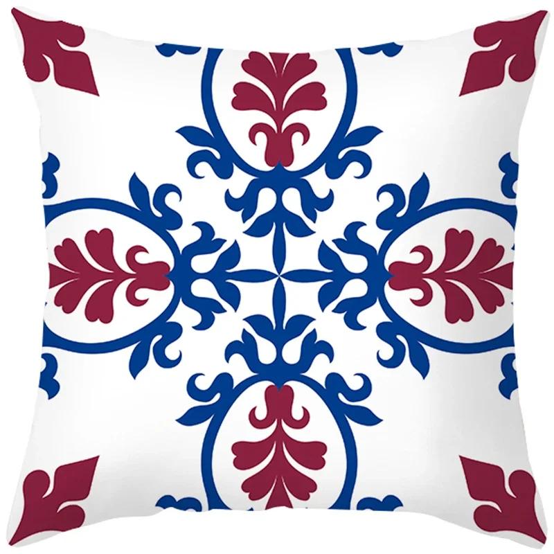 Home Decor Blue and White Floral Pattern Pillow Covers Pattern Cushion Cover Suitable for Sofa Bedroom Car Pillow Cover