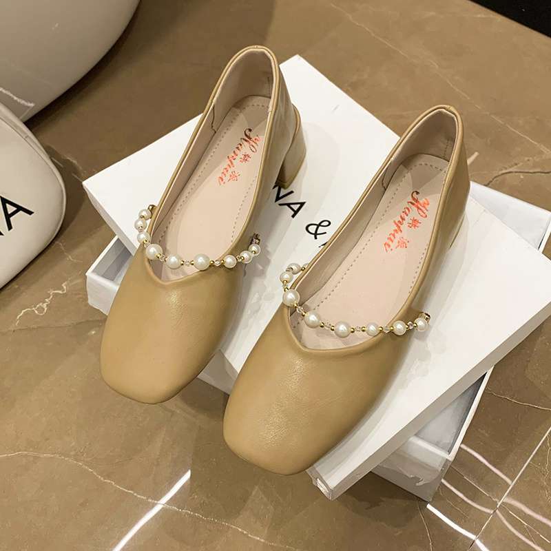 

Туфли Мэри Джейн женские 2025 лето новые мелкий вырез квадратный носок толстый каблук одинарные туфли французский темперамент жемчуг мягкая подошва маленькие кожаные туфли 40