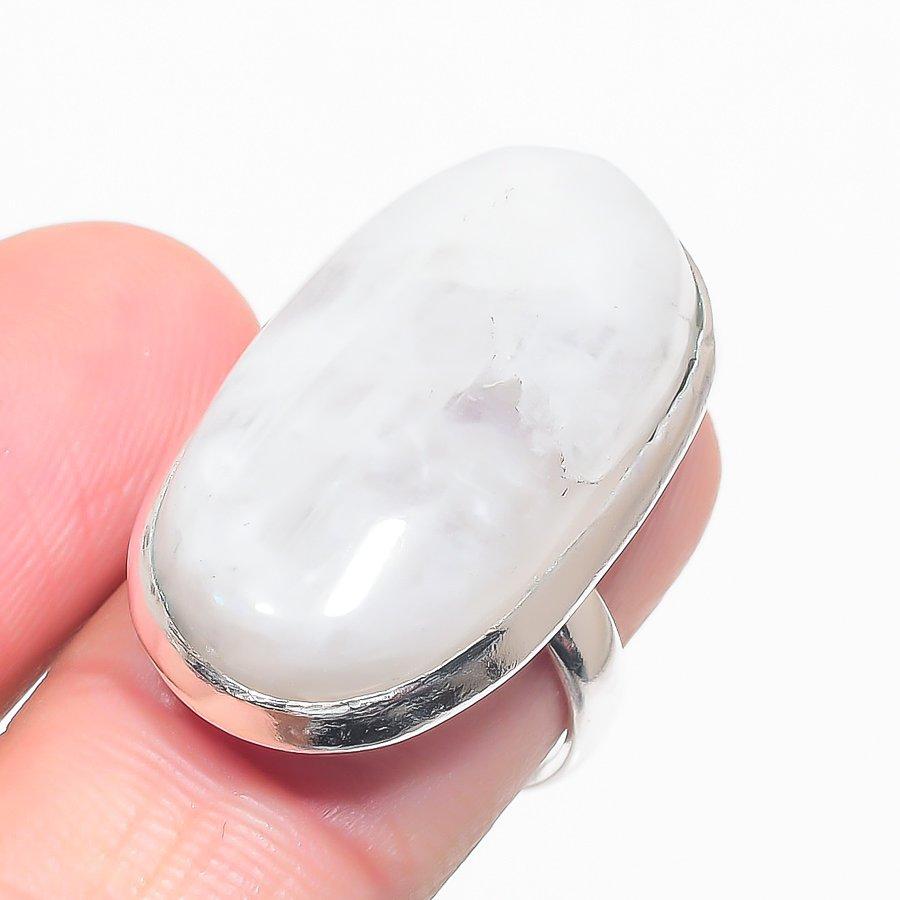 

Кольцо из серебра 925 пробы с натуральным радужным лунным камнем, размер 7,5 l0J96