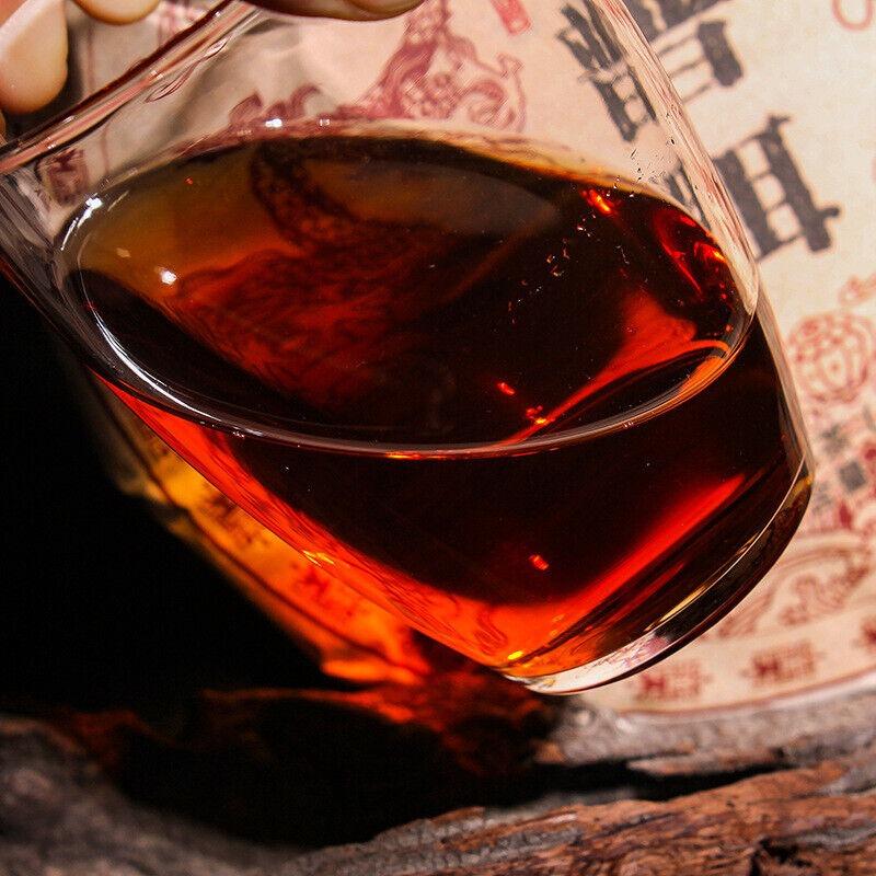 357g Yunnan Pu'er Zralý čajový dort Menghai Starověký zlatý pupen Zralý čajový dort Ripe Pu
