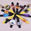 Pulseira Snap Slip de Halloween Pulseiras de Amizade Slap com Designs Variados de Halloween Decorações para Festa de Halloween Presente de Aniversário