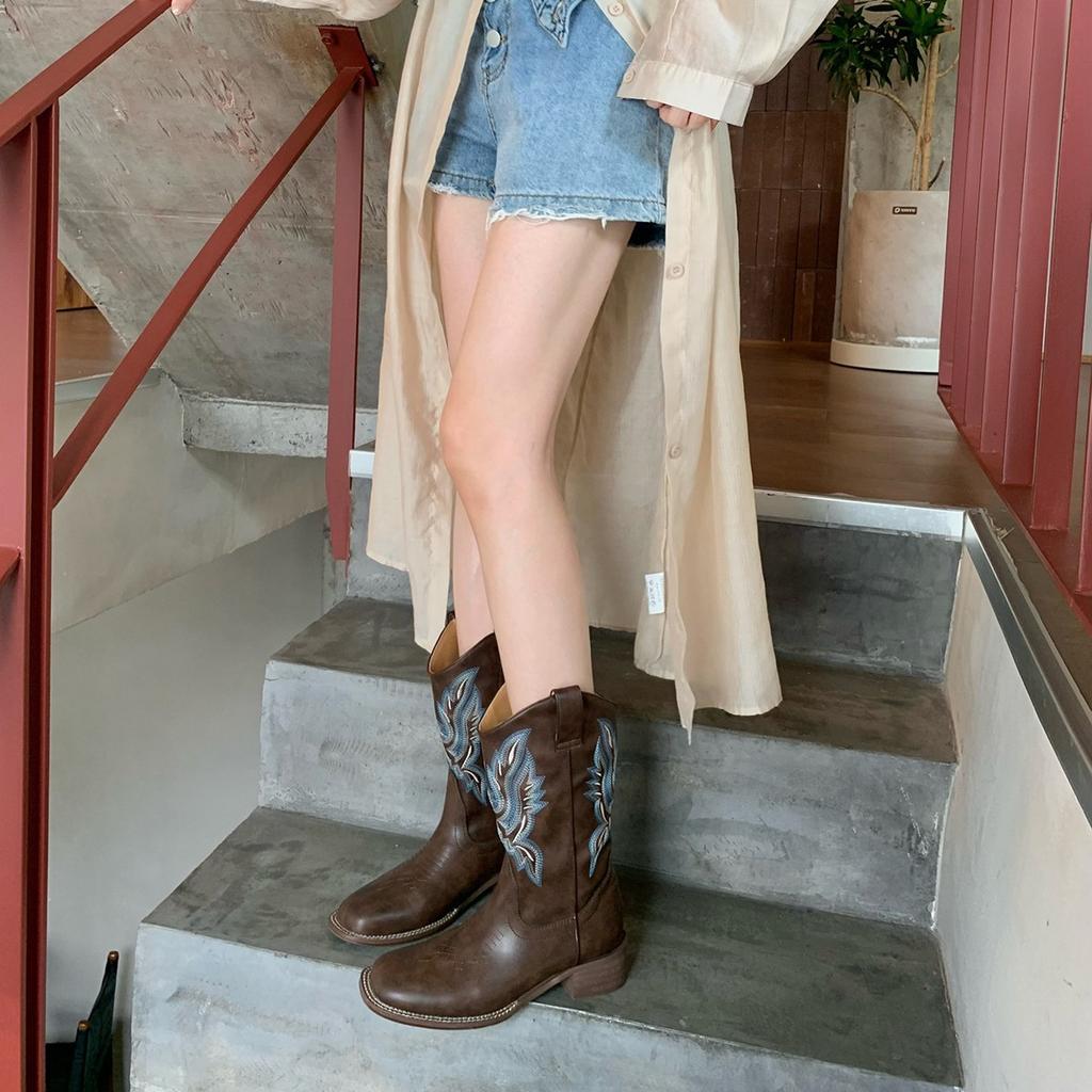 Cowhide~ Grape Ma Same Retro Embroidered Western Cowboy Boots Women's Square Head V-mouth Boots Thick Heel Medium Tube Knight Boots