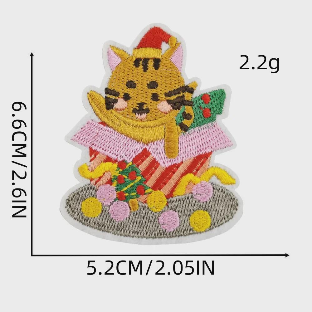 Jultecknad broderi: Halsdukar & Klädtillbehör, Hänge, Julgransprydnader, Snöflinga, Handskar & Lappar