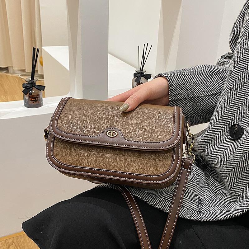 Autumn and Winter Fashion Design Simple Small Square Bag New Popular Messenger Bag Shoulder Bag