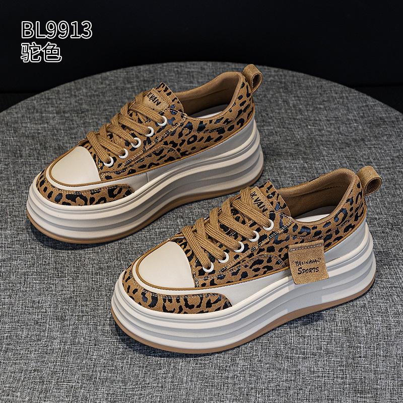 Leather muffin thick baseplate shoes autumn and winter leopard print small velvet sports and leisure shoes