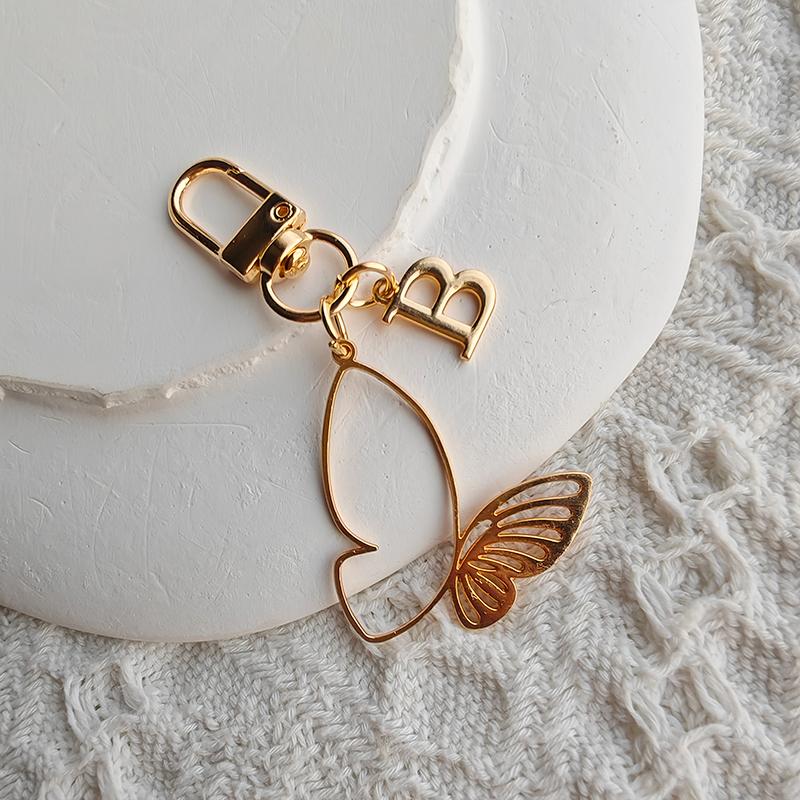 1PC Alphabet Luxury A-Z Fashionable Keychain Vintage Alloy Artistic Gold Hollow Butterfly Elegant