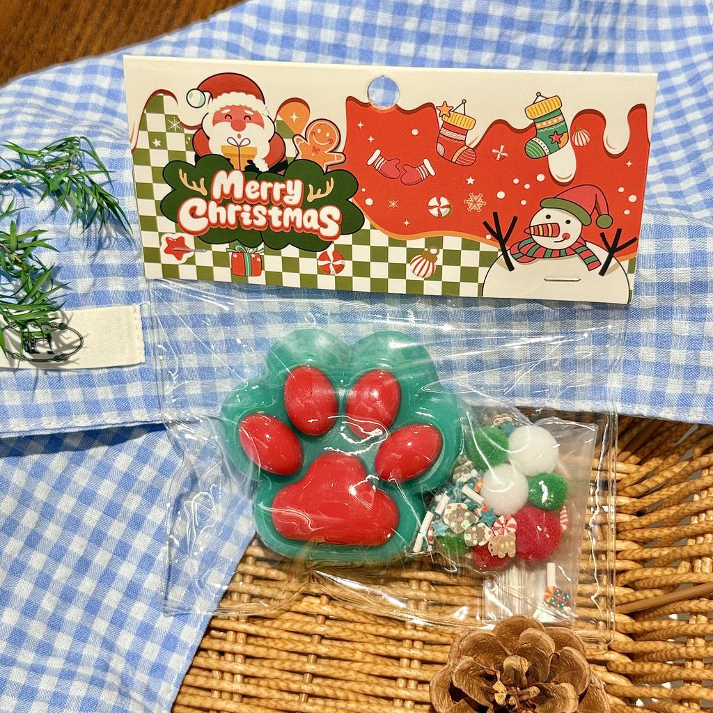 Lovely Christmas Taba Squishy Toys Santa Claus Snow Man Fidgets Toys Squeeze Stresses Relief Paw Squishies Party Favors