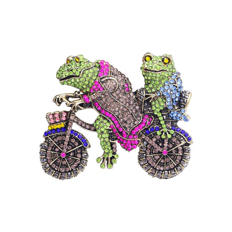 Medieval Jewelry Retro Heavy Industry Diamond Set Frog Prince Bicycle Brooch Accessories Pin Decoration