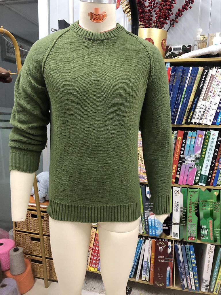 2024 Men's Autumn/Winter Casual Solid Knit Sweater