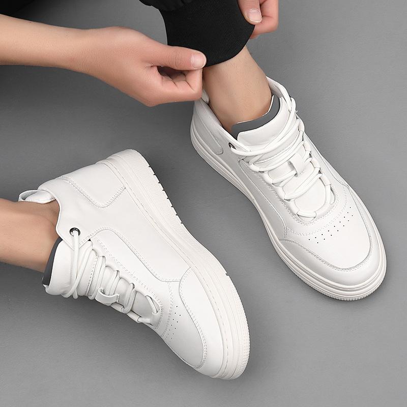 Student Little White Board Shoes Men's Semi-high Top Inner Height Increase 8cm Shoes Leather Breathable Versatile Sports and Leisure Shoes Men
