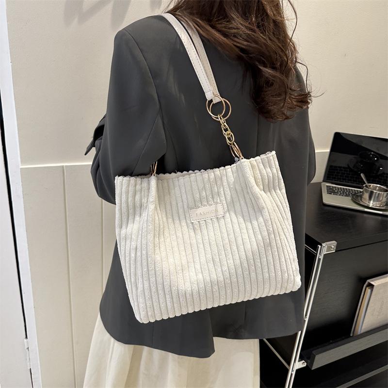 Retro Large Capacity Shoulder Bag Casual Simple Portable Shopper Tote Bag Corduroy Solid Commuter Zipper Women'S Handbag Quality