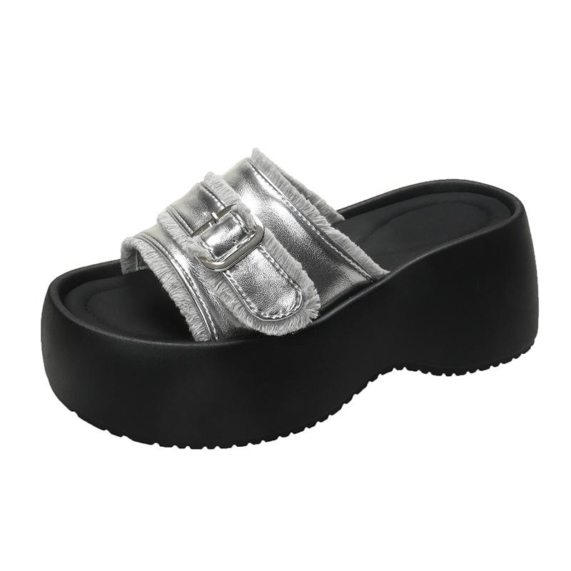 French fairy style thick-bottomed cool slippers female summer fashion with skirt temperament 2025 new versatile Roman cool slippers