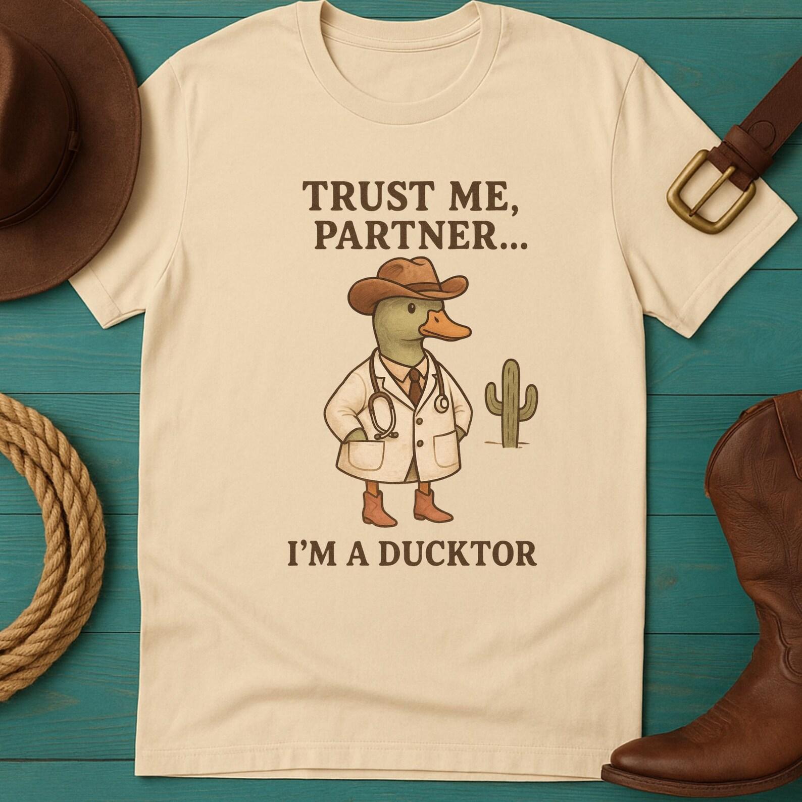 Funny Ducktor T-Shirt | Western Cowboy Duck, Cottagecore Pun Gift 4XL