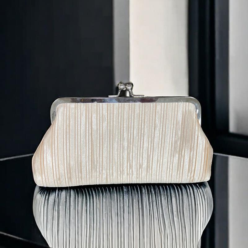 Elegant Women's Pleated Crossbody Clutch for Evening Events