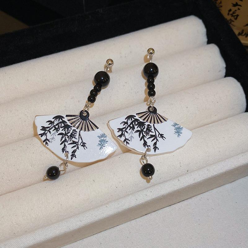 Retro Earrings Design Sense Personality Versatile Earrings Earrings Ethnic Style High-end Temperament Earrings