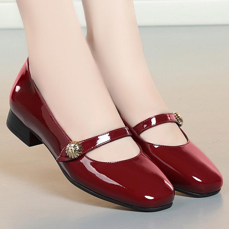 

модные женские летние туфли с квадратным носком на металлическом украшении с цветочным принтом для отдыха на открытом воздухе, сладкие, с неглубоким ртом, на низком каблуке, лакированные 37(Foot23.5cm)