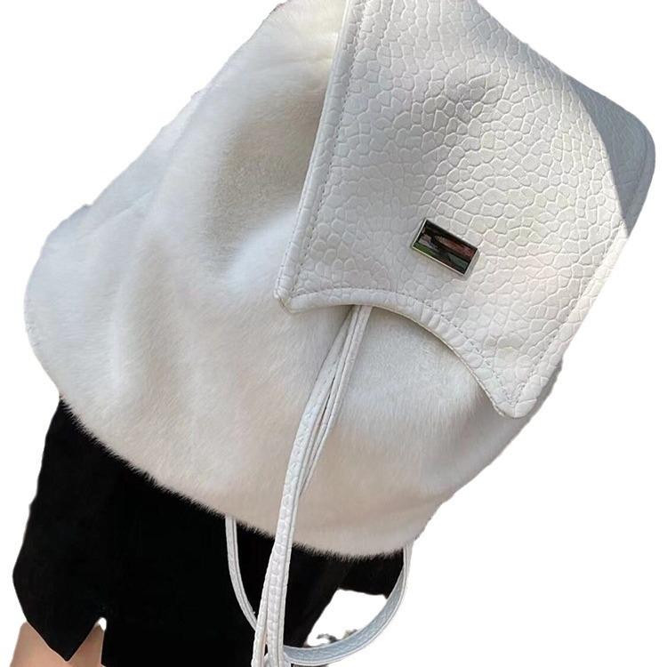 

Зимний леопардовый принт Сплайсинга Рюкзак Полная ручная сумка Женская студенческая сумка для волос Маленький рюкзак белый