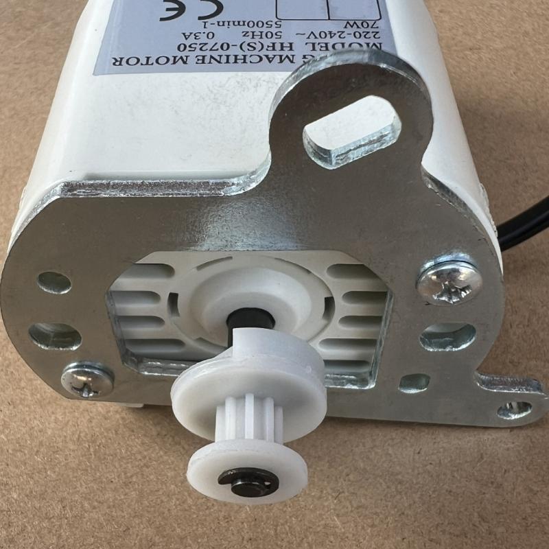 Robustný elektrický motor na šijací stroj 220V 70W 0,3A 1000 ot./min Náhradný pre profesionálny krajčírsky projekt