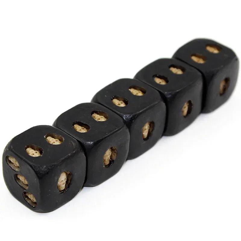 5Pcs/Set HANDMADE Creative Skull Bones Dice Six Sided Skeleton Dice Club Pub Party Game Toys Resin Dice for Children and Adults