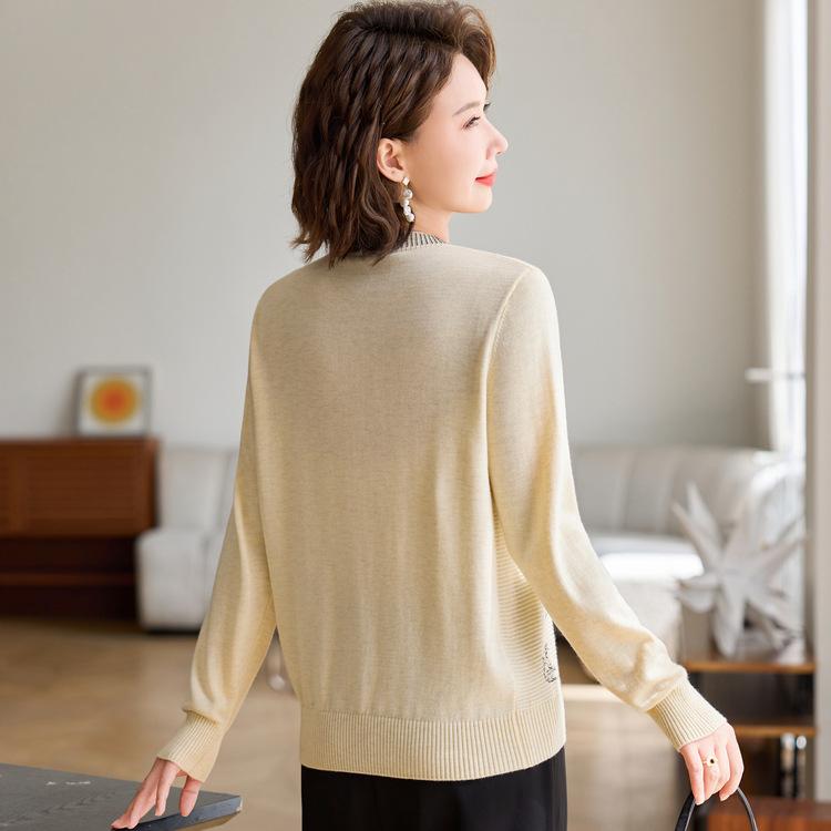 Fashionable and Casual Mother-fitting Sweater for Women In Long-sleeved Autumn and Winter New Style Versatile Middle-aged and Elderly Shirt Top