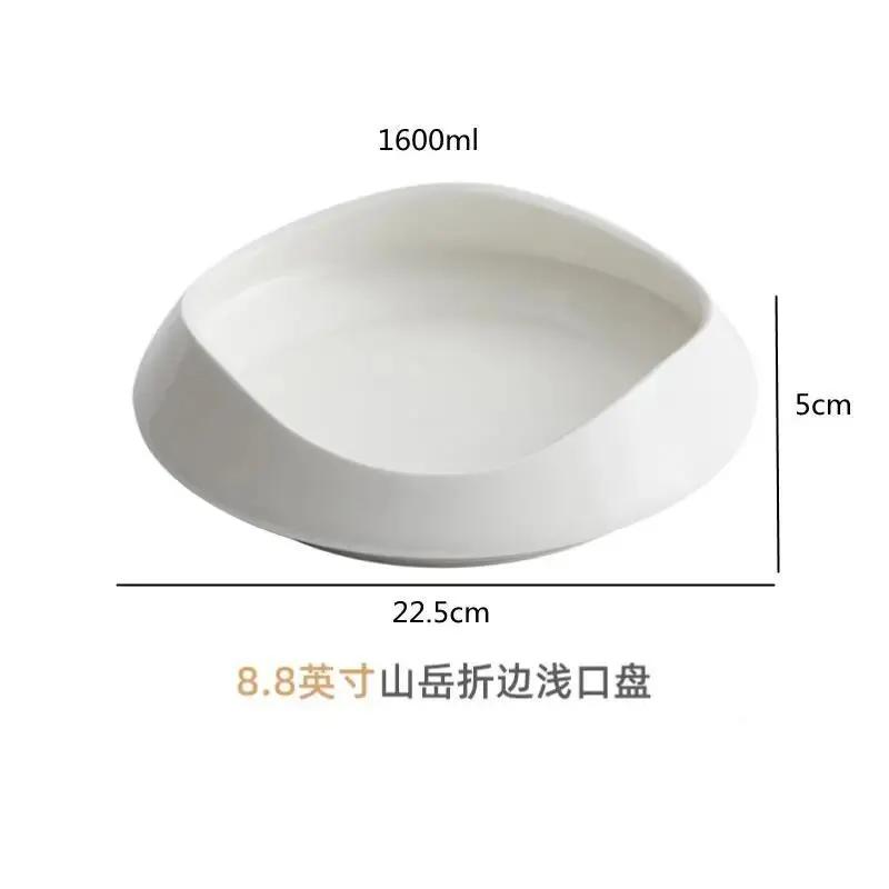 Weiße Keramikteller, Geschirr für Vorspeisen und Desserts, Hotels, Restaurants, Salatschüsseln, Unregelmäßige Teller, Besteck