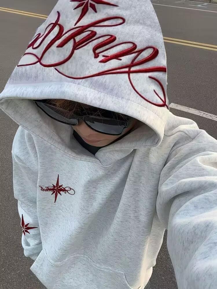 Unisex Retro Embroidered Velvet Hoodie: Trendy Oversized Autumn/Winter Sweatshirt