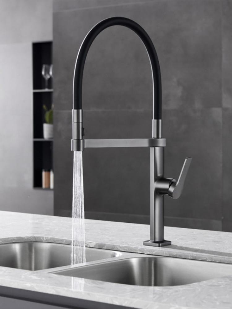 Ausziehbare Küchenarmatur Wasserfilterhahn Messingkran für Küchenarbeitsplatte Montiert Schwarz Spülbeckenarmatur Mischbatterie 2-Wege Küchenarmatur