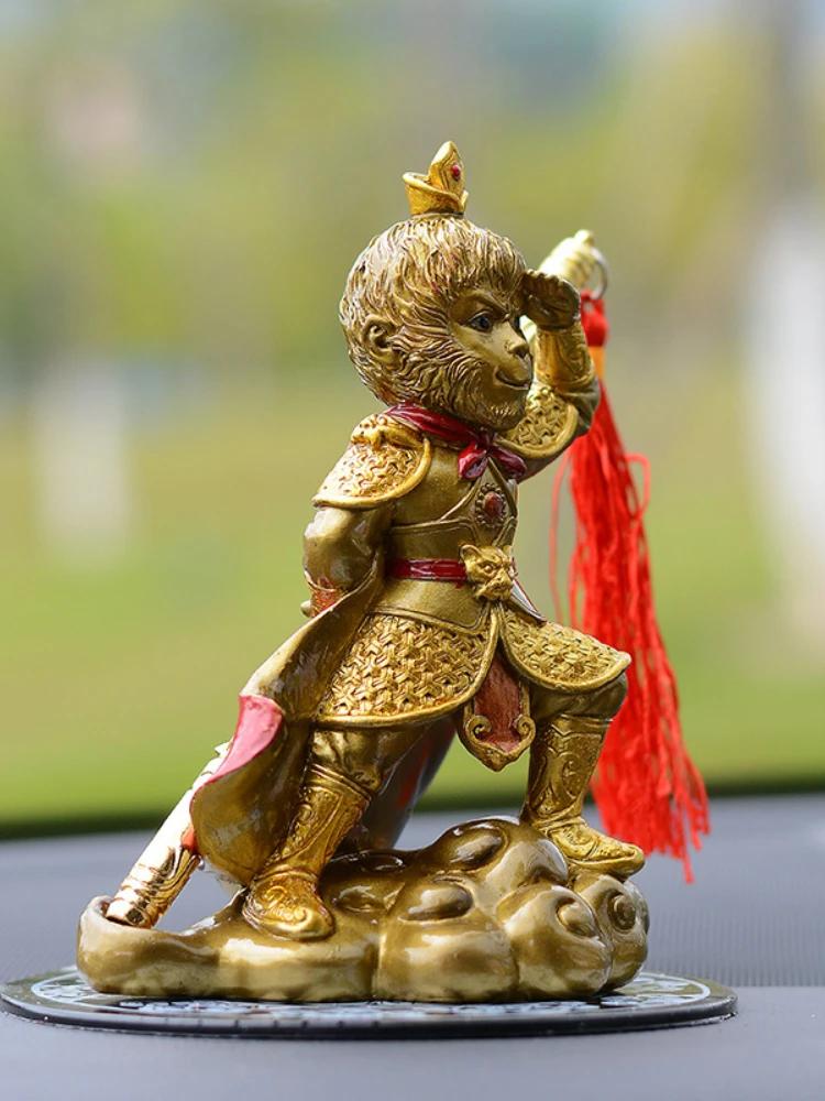 Sun Wukong Car Ornaments Car Decorations Treading Auspicious Clouds Supreme Treasure Color-changing Car Accessories