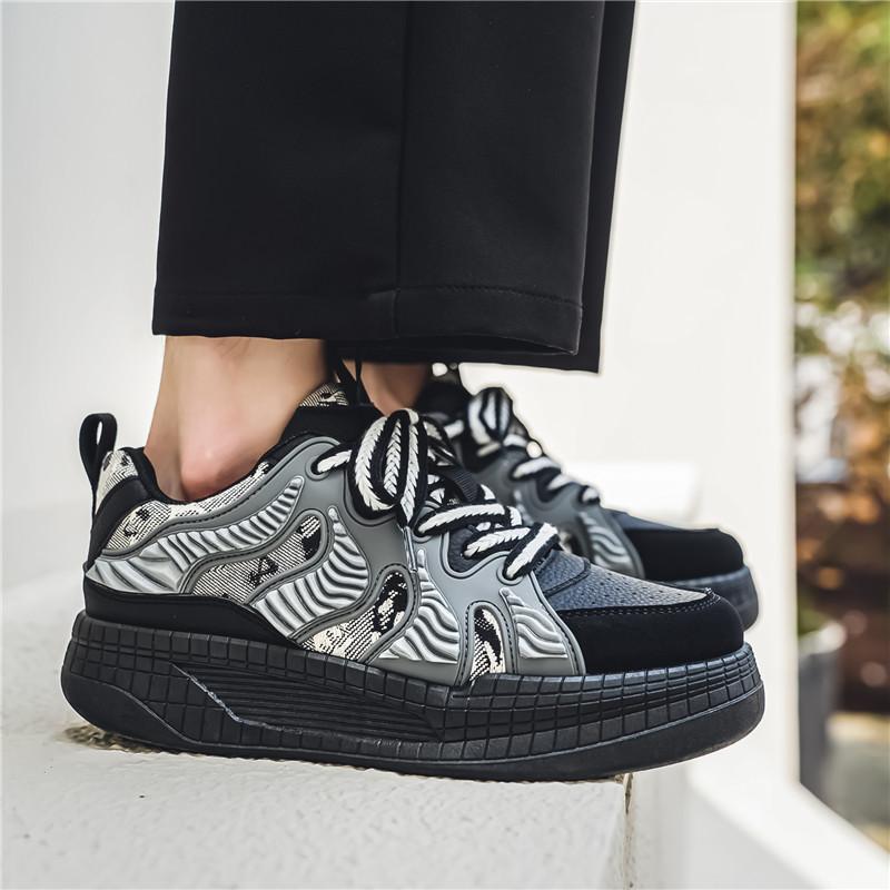 2025 New Classic Men's Sneakers Youth Fashion Versatile Casual Shoes Outdoor Anti slip and Wear resistant Sports Running Shoes