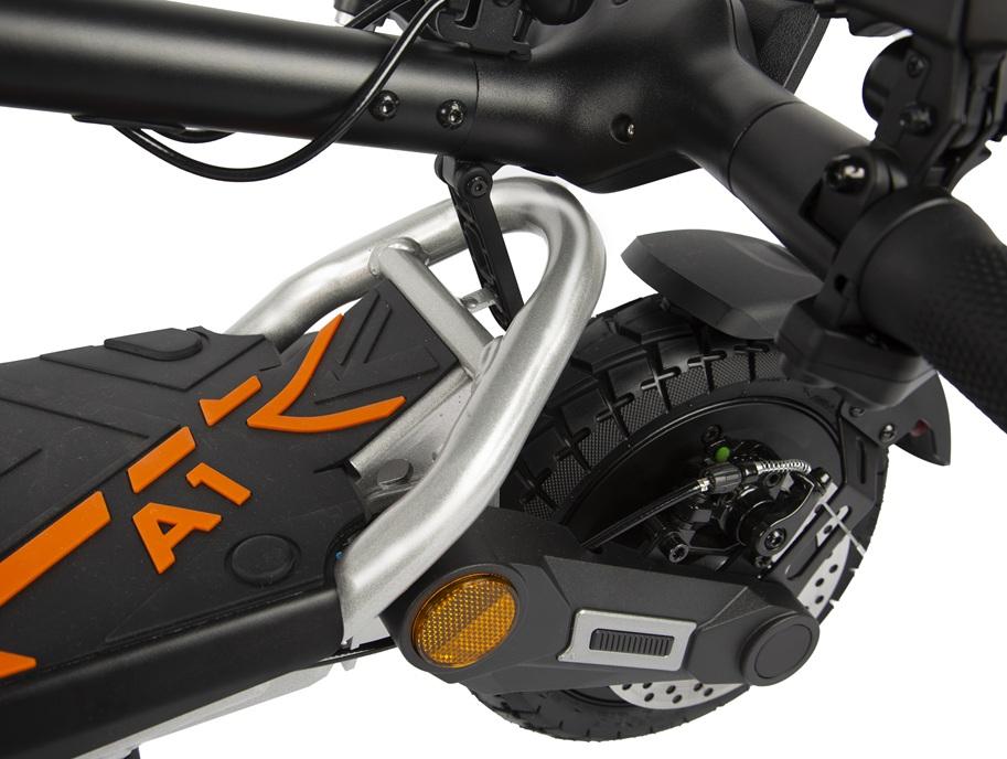 Trotinetă electrică KuKirin A1 - viteză mare de 45 km/h, autonomie de 45 km, motor de 800 W, frâne cu disc dublu și protecție IPX4 - argintiu(NU ABE), 2026