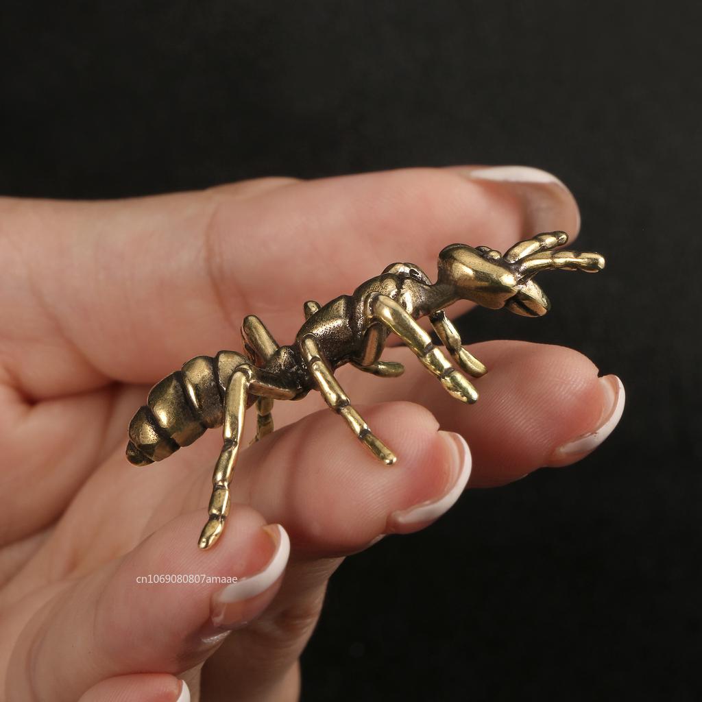 Soild Brass Ant Figurines Miniature Simulation Insect Desk Ornament Table Tea Pets Antique Copper Crafts Home Decors
