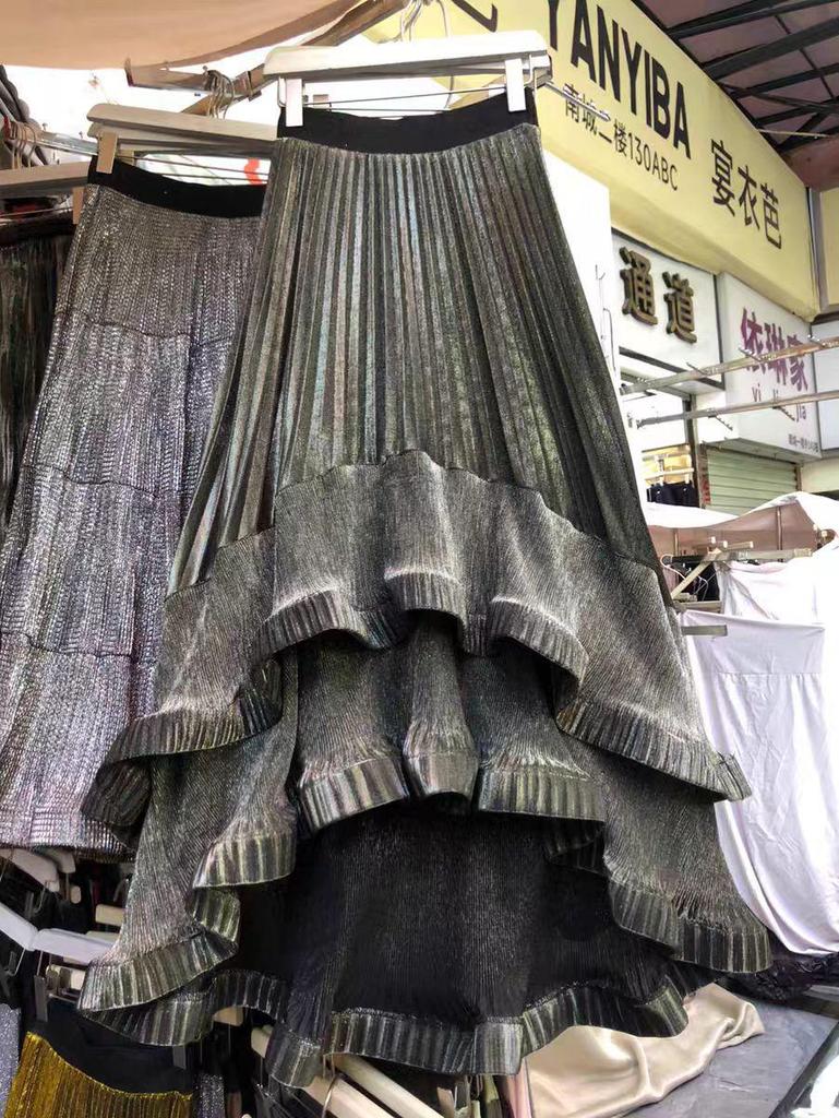 Women's French Retro A-Line Pleated Skirt - Loose Hem Street Style.