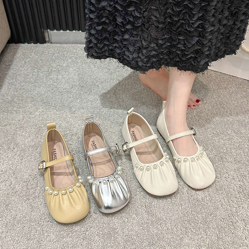 Französische silberne Abend-Mary-Jane-Damenschuhe 2025 Frühling und Sommer neue flachbodige plissierte Ballett-Oma-Schuhe Einzelne Schuhe